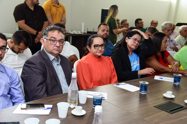 Prefeita Betinha participou do encontro 